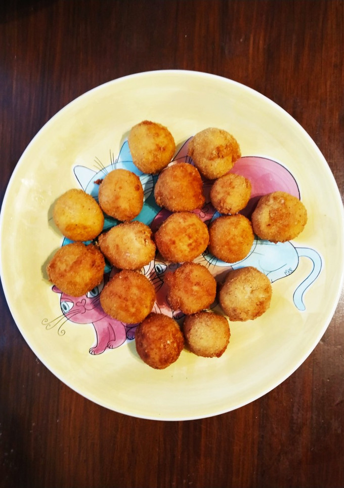 Una foto de Bolitas de tofu fritas