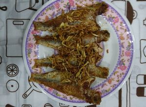 Hình của món Cá hường chiên sả.