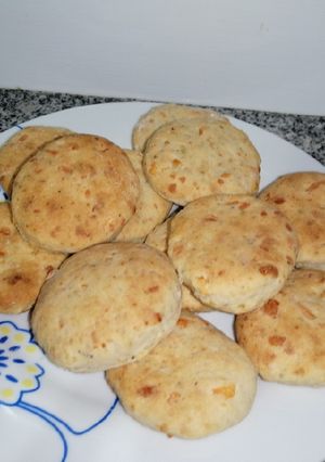 Una foto de SCONES DE ORÉGANO Y QUESO🧀 MUY FÁCIL!!