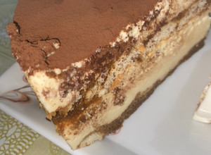 Una foto de Torta tiramisú
