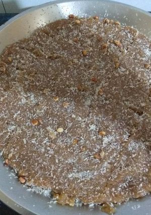 सिंगारा आटा बर्फी (Singara aata barfi recipe in hindi) रेसिपी मुख्य फोटो