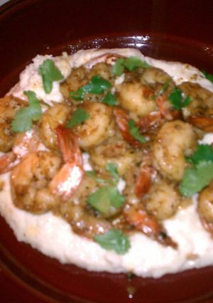 A picture of Garlic Shrimp and Grits.