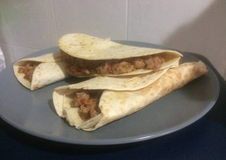 Fajitas rellenas de carne picada y pimiento