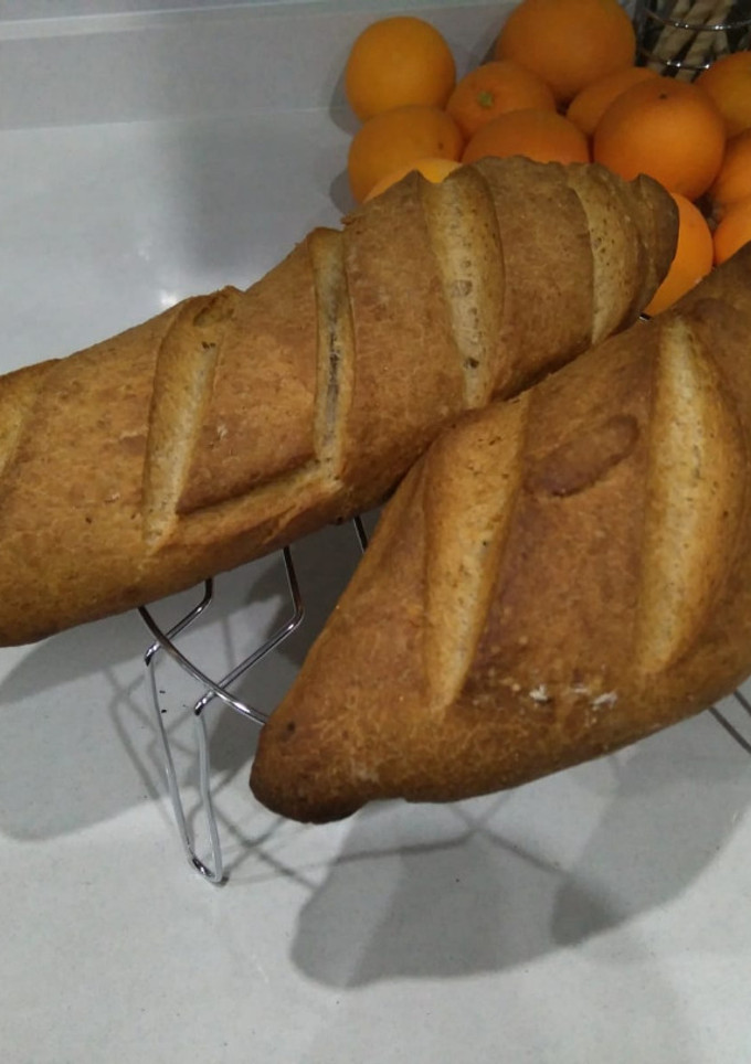 Una foto de Pan con aceite de oliva