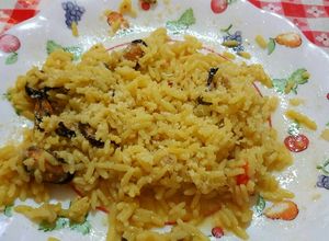 Una foto de Arroz con mejillones