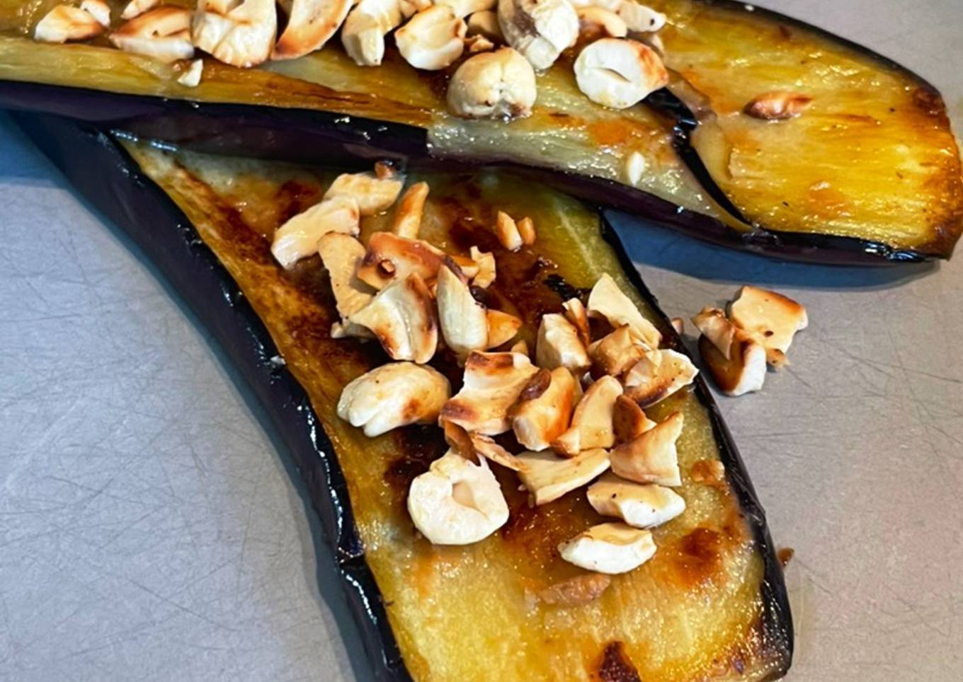 Miso Glazed Aubergine With Toasted Cashews 🍆