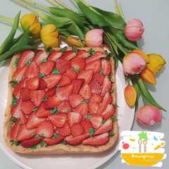 Foto di Crostata crema pasticcera e fragole