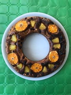 Una foto de Roscón de Reyes sin azúcar y frutas naturales y secas