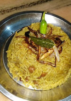 A picture of Chana rice of leftover liquid kale chane.