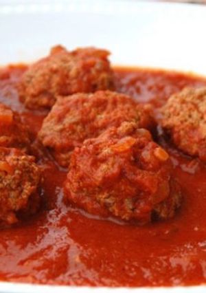 Una foto de Albóndigas de merluza con tomate