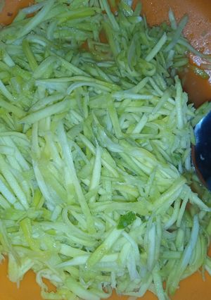 Foto resep Rujak mangga muda kueni