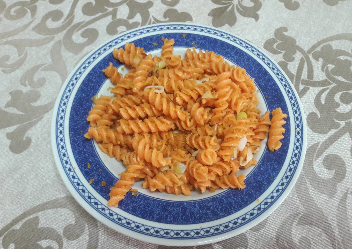 Pasta con pan rallado sin gluten vegana