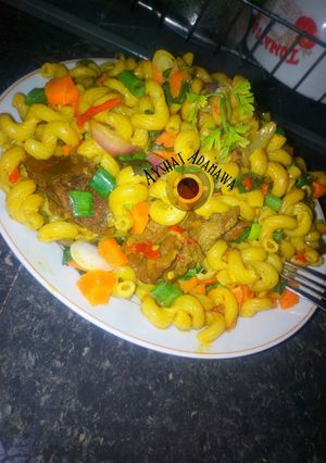 A picture of Stir fried Vegetable pasta.