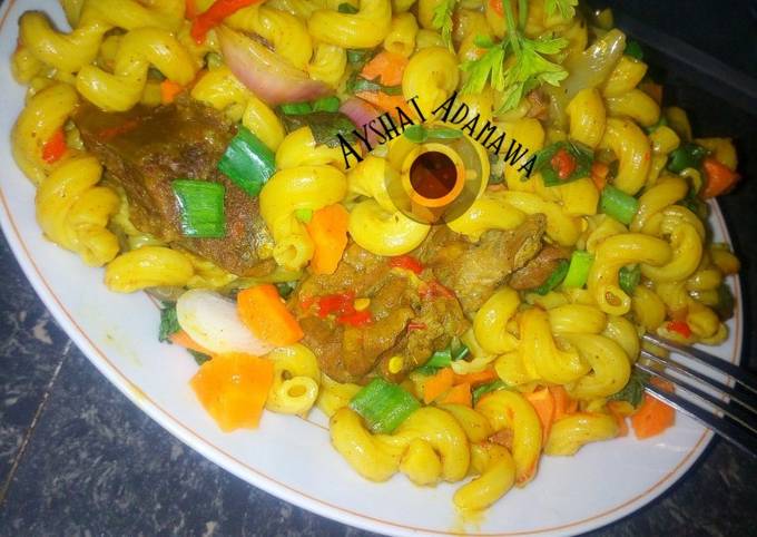 Steps to Prepare Award-winning Stir fried Vegetable pasta