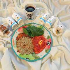 Una foto de Hash browns de papa y camote