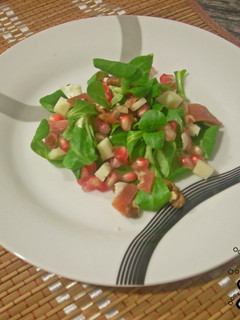 Foto principal de Ensalada de canónigos, granada y queso