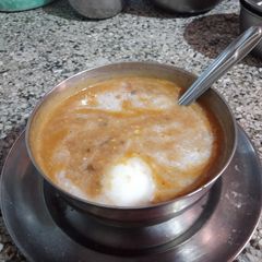 A picture of Dal makhni.