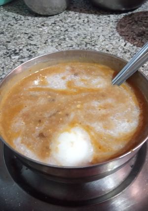 A picture of Dal makhni.