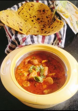 A picture of Gatte ki sabji 😋 (Besan gatte ki sabji).