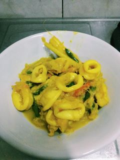 Foto resep Cumi oseng kuning