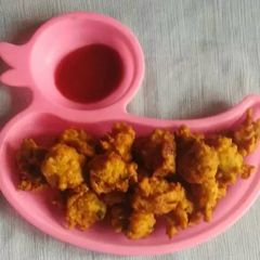 A picture of Mix bhajiya.