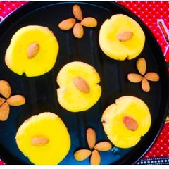 A picture of Custard nankhatai.