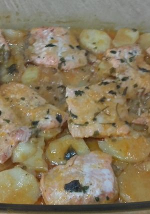 Una foto de Salmón a la sidra