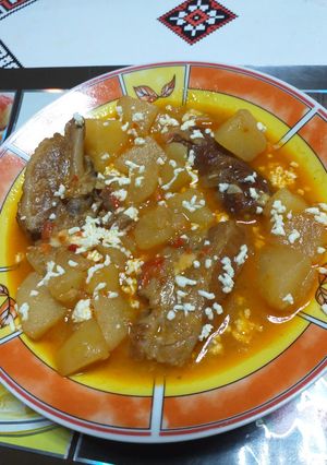 O poză a rețetei Tocană de cartofi cu carne afumată.