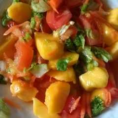 Una foto de Ensalada de mango