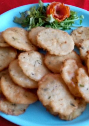 A picture of Mooli ki kachori.