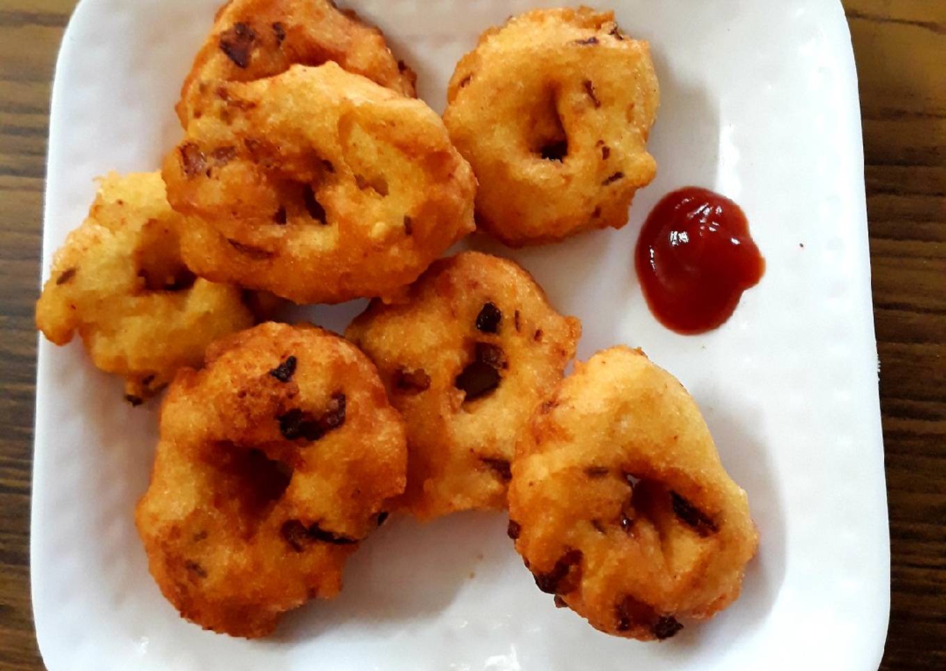 Urad dal vadas