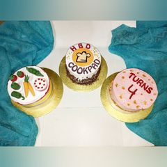 A picture of CookPad Birthday Bento Cakes.