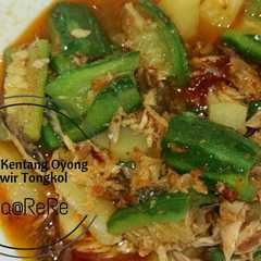 รูปของ Tumis Kentang Oyong Suwir Tongkol