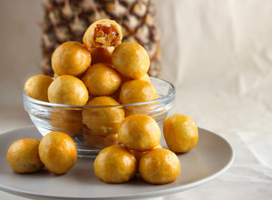 A picture of Nastar / Pineapple Cookies.