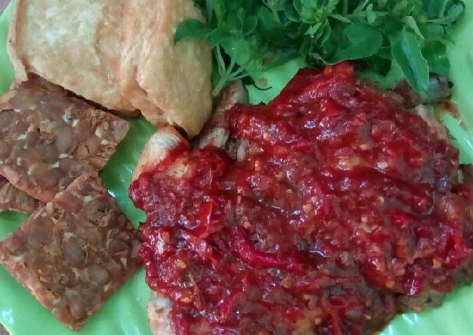 Cara Buat Ayam Penyet ku Istimewa