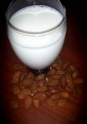 Una foto de Leche de almendras