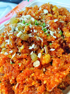गाजर का हलवा (Gajar Ka Halwa recipe in hindi) रेसिपी मुख्य फोटो