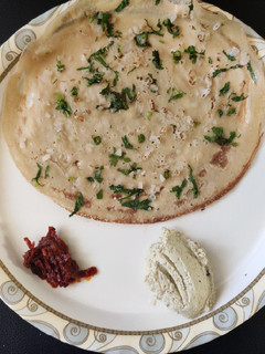 கோதுமை ரவா தோசை (Kothumai ravai dosai recipe in tamil) செய்முறை முக்கிய புகைப்படம்