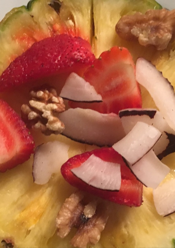 Una foto de Piña con fresas
