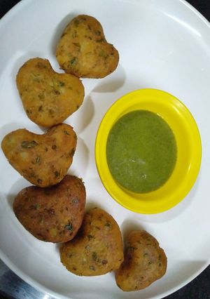 A picture of Aloo tikki.