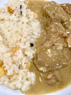 Foto principal de Filetes en su salsa con Arroz dulce