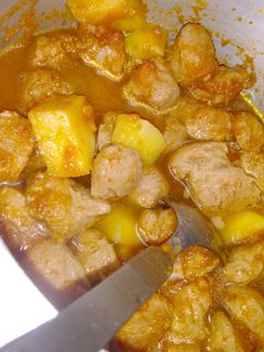 आलू सोया नगेट्स सब्जी (Aloo soya nuggets sabzi recipe in Hindi) रेसिपी मुख्य फोटो