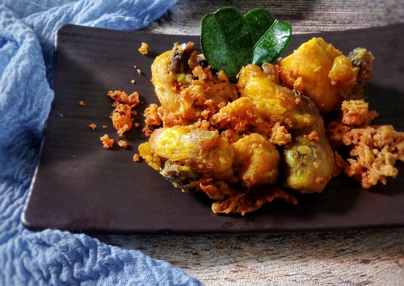 Ayam Ungkep Goreng Kremes