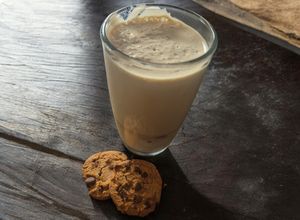 Una foto de Capuchino frío/latte