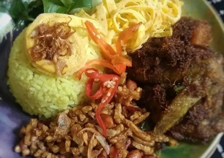 Resep Nasi Kuning Lengkap  oleh Ikadelia Mahendradani Cookpad