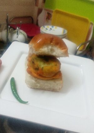 A picture of Vada Pav.