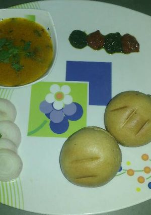 A picture of Urad dal - bati.