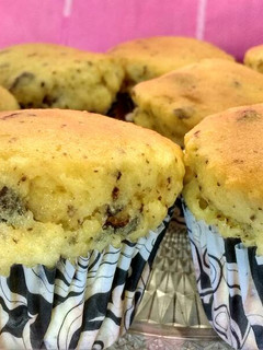 Una foto de Muffins de naranja y chips de chocolate sin gluten