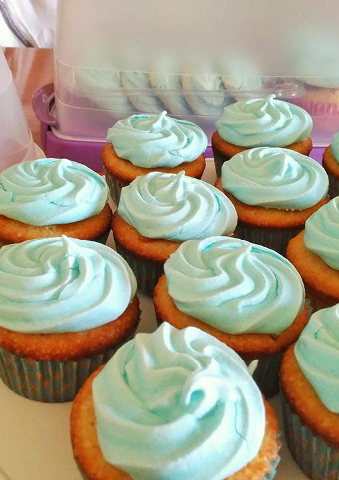 Una foto de Cupcakes de dulce de leche y merengue 