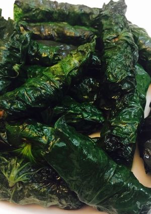Hình của món Bò trộn lá đinh lăng cuốn.